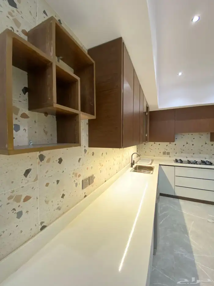 شقه تمليك للبيع تبوك حي الاخضر تشطيب فخم 3