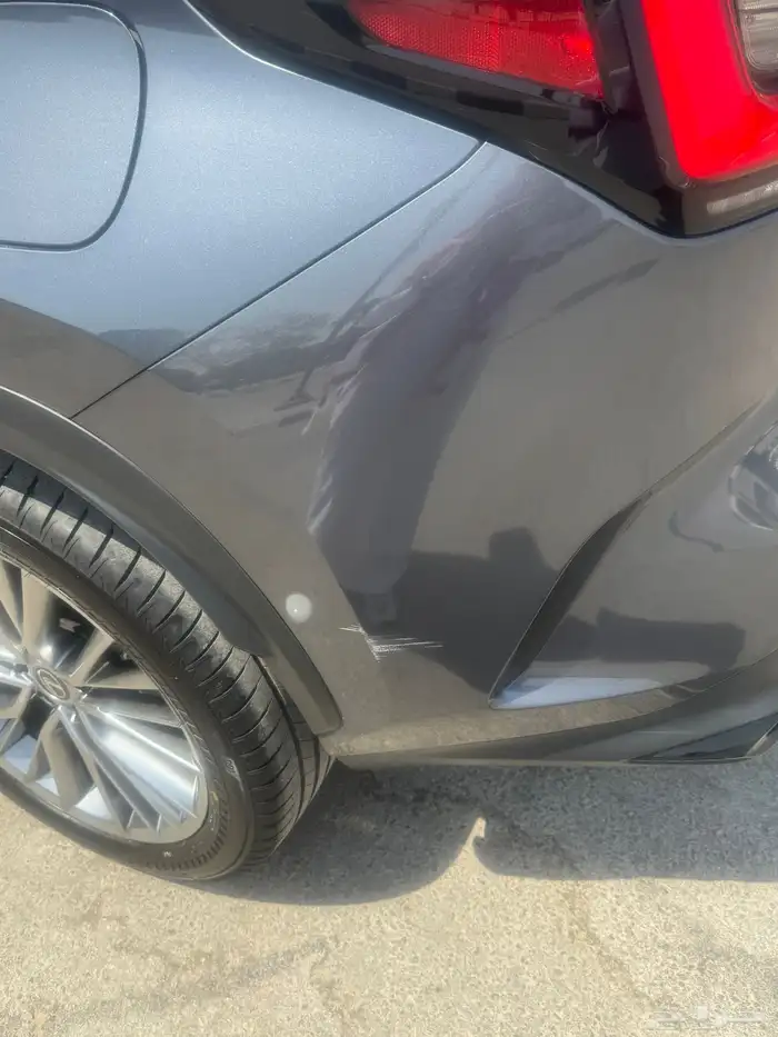 لكزس NX 350 هايبرد رمادي مع داخلية حمراء 2023استيراد امريكي 5