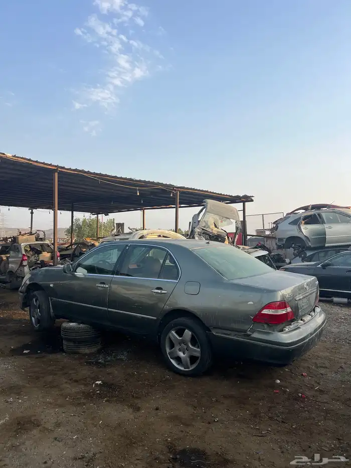 قطع غيار لكزس تشليح 430 2004 مصدوم 5