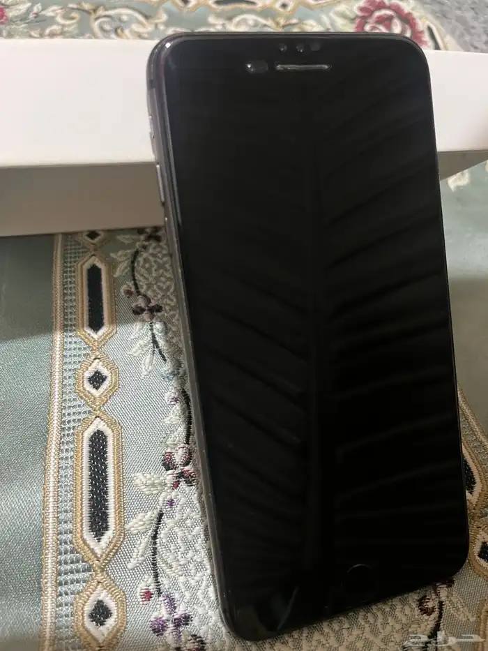 ايفون 8 بلس ذاكرة 256 3