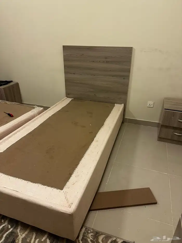 سرير نفر للبيع 1