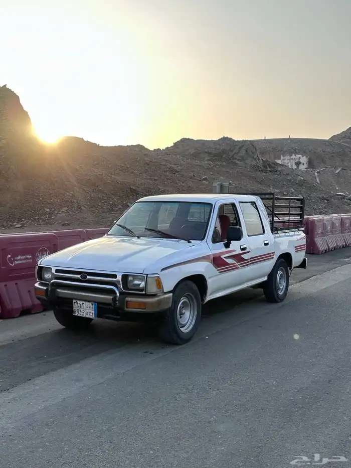 هايلوكس 1990 0