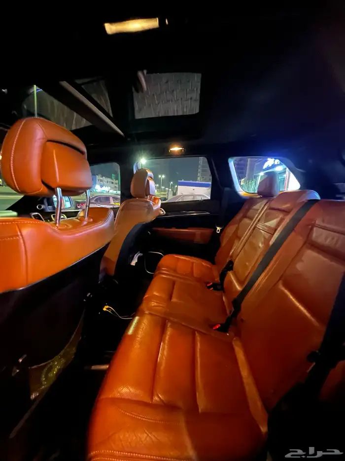 جيب جراند شروكي 6.4 SRT 9