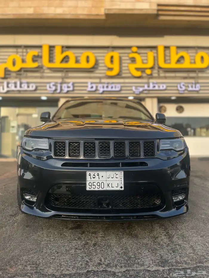 جيب جراند شروكي 6.4 SRT 22