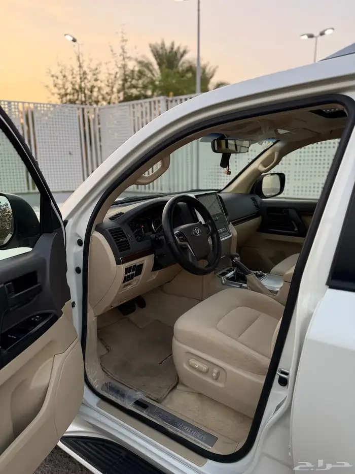 لاندكروز جي اكس ار 3 G.XR3 2017 4