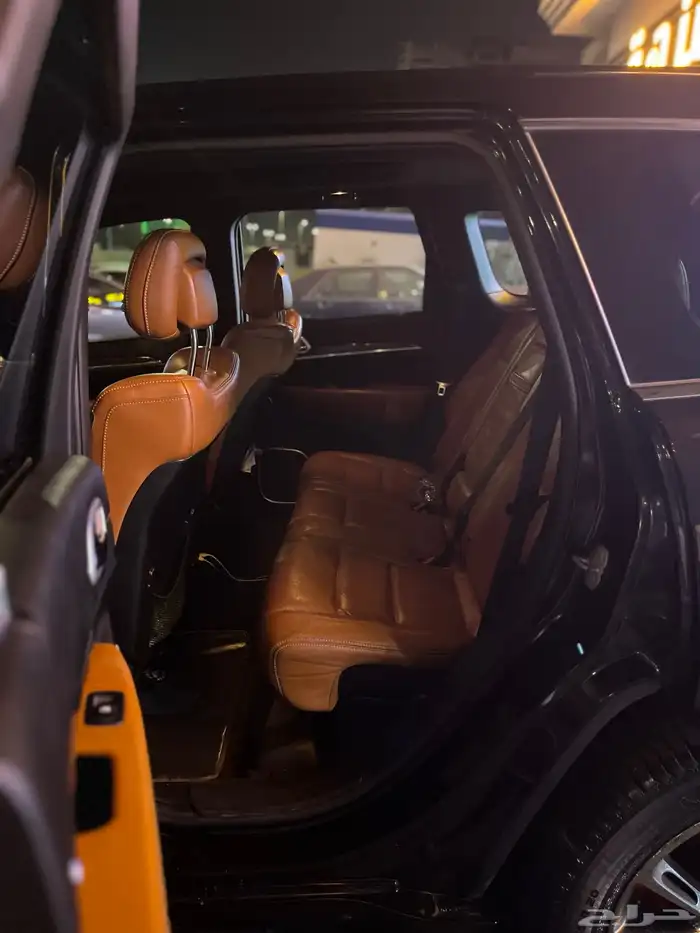 جيب جراند شروكي 6.4 SRT 18