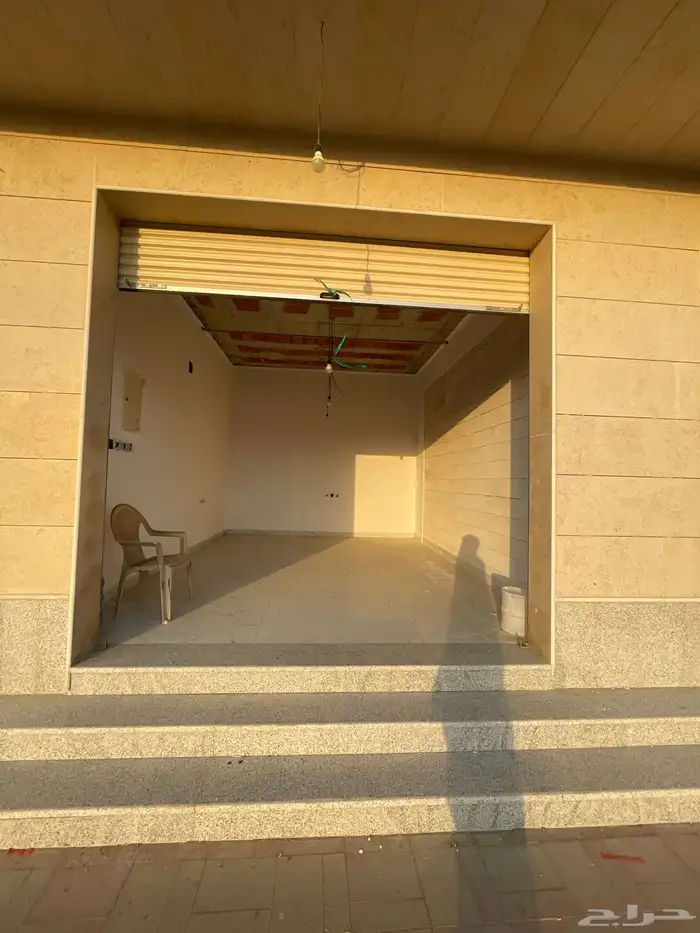 محلات للإيجار شارع العقيلات (الاربعين سابقا ) 3