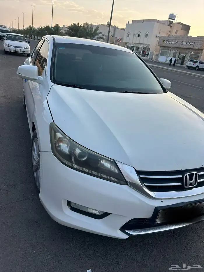 المدينه المنوره نعرض لكم هوندا اكورد 2014 4