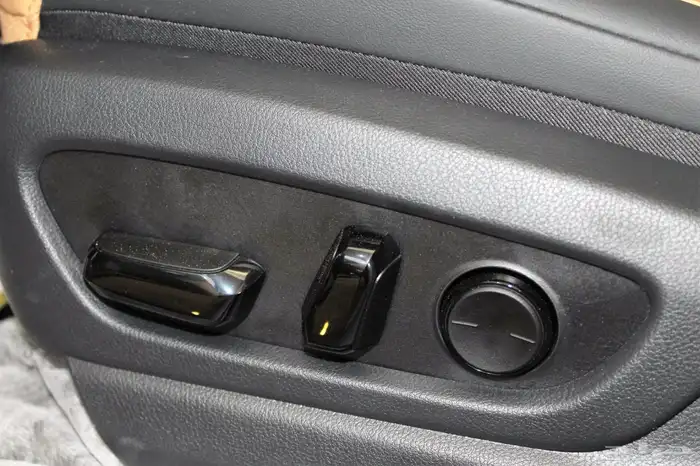 لكزس - ES250 AA - خليجي-2025-جناح-ازياق جانبيه-تشغيل عن بعد 24