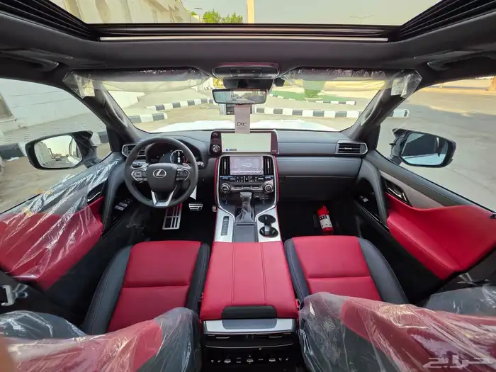 لكزس 2025 LX600 وكالة 13