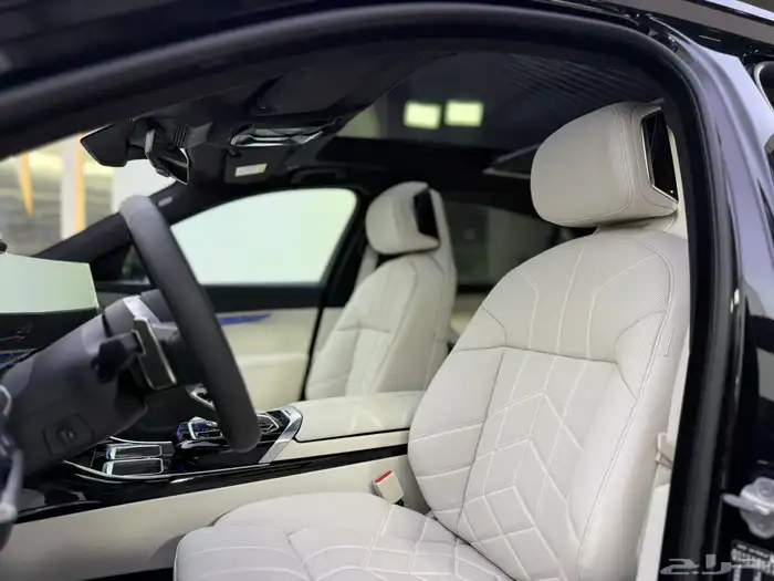 بي ام 735i اسود 2