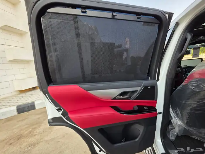 لكزس 2025 LX600 وكالة 10