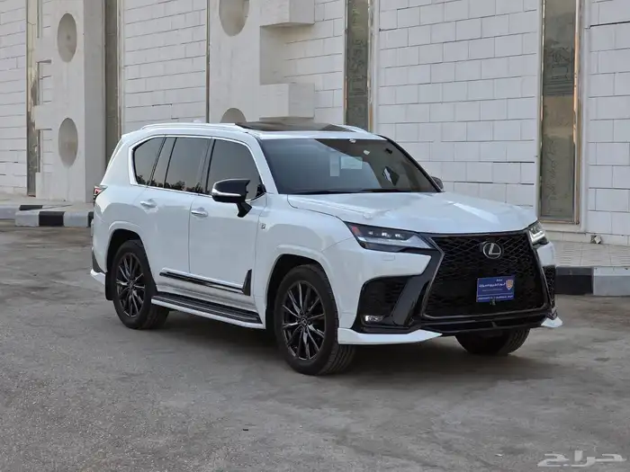 لكزس 2025 LX600 وكالة 0