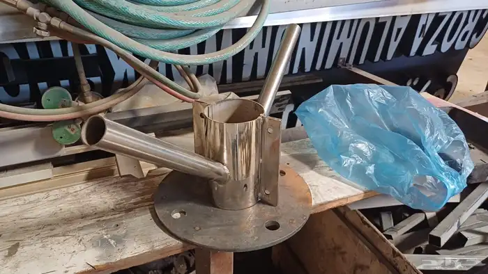 علم ساريه خارجيه 5