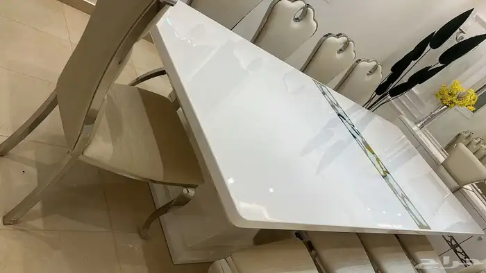 طاولة طعام 1