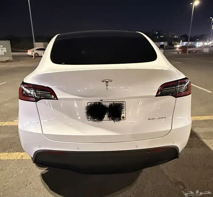 تسلا مودل واي دفع رباعي نظيفة جدا 8