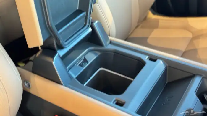ديفندر SE 90 2025 USED 7