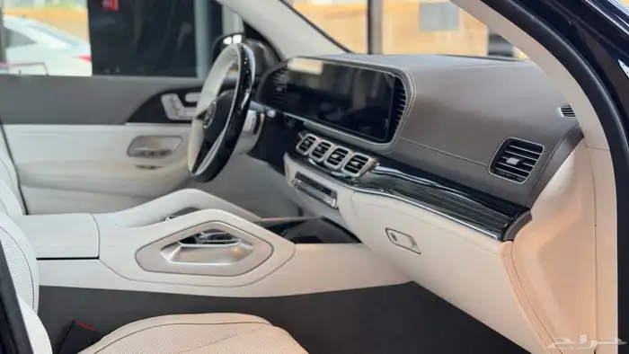 Mercedes Benz GLS600 Maybach 2025 15