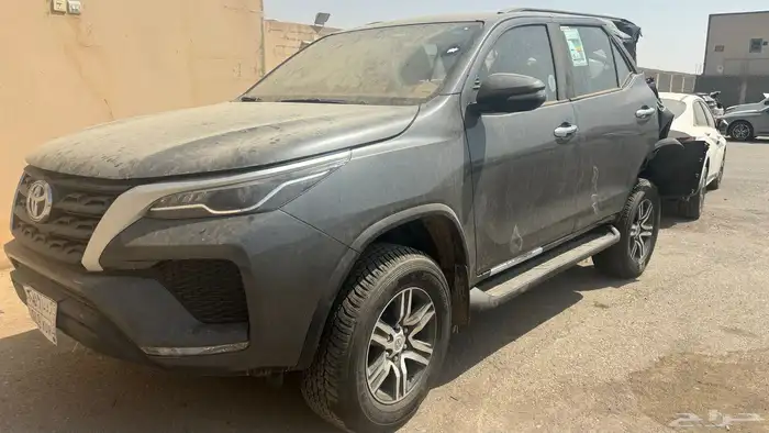 فورشنر 2025 مصدوم 1