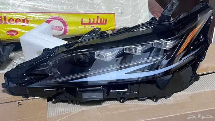شمعات لكزس ثلاث عدسات es2023 0