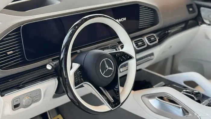 Mercedes Benz GLS600 Maybach 2025 5