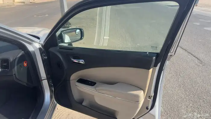 دودج تشارجر 2012 sxt 9