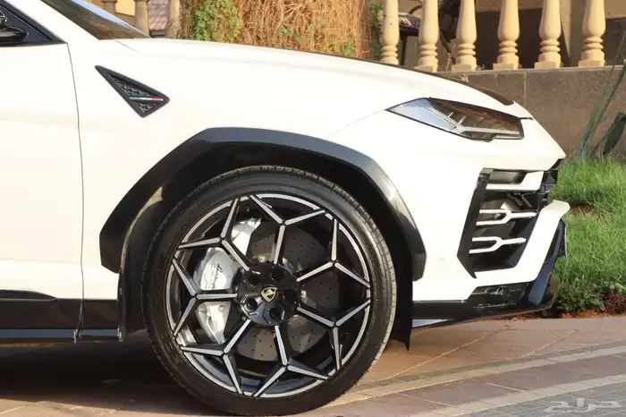 لامبورجيني اوروس 2021 وكالة ساماكو URUS 11