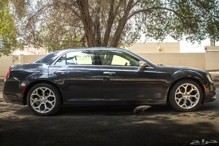 كرايزلر 2017 executive 300C مالك واحد وممشى قليل 0