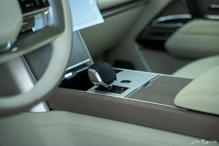 رانج روفر اوتوبيوقرافي 8 سلندر بسعر مميز 10