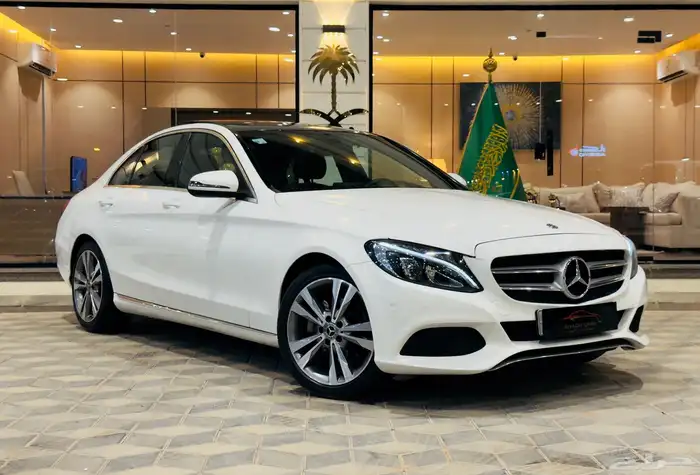 مرسيدس C 200 2018 جفالي ((عرض خاص)) بحاله ممتازه 2