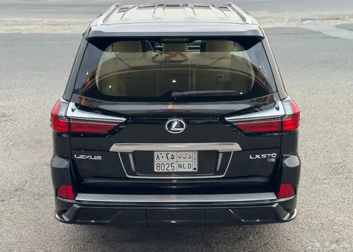 جيب لكزس LX570 S 2020 - عداد 75 الف فقط - مالك واحد 4