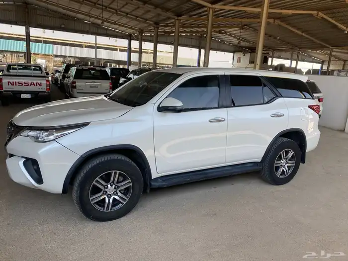 تويوتا فورتشنر ديزل دبل 2020 ممشى 315 ألف كيلو متر 4