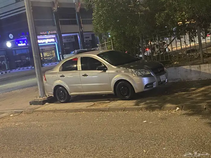 افيو 2010 قير عادي مجدد السيارة بحالة جيدة جدا  ونضيفة 4