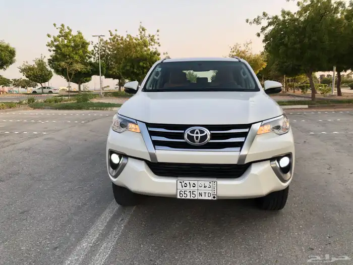 فورتشنر 2019 سعودي بدي وكاله دبل 4X4 بنزين 52