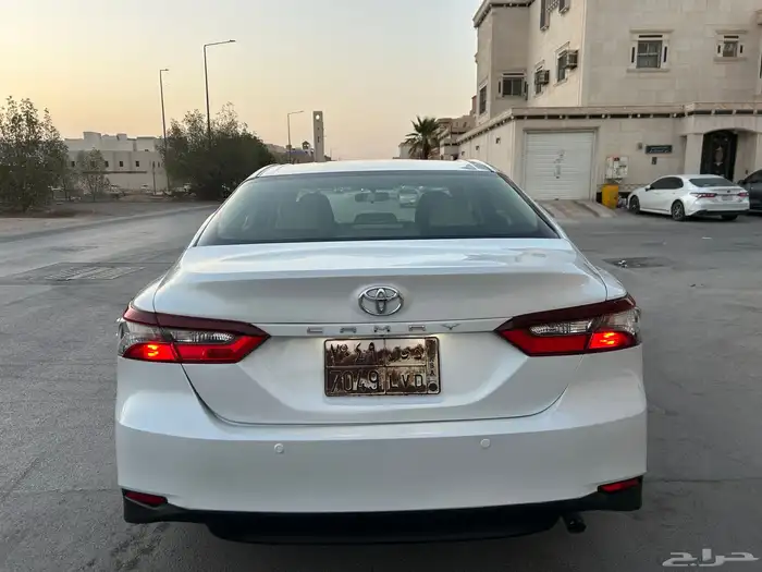 تويوتا كامري مديل 2021 LE مطور 4