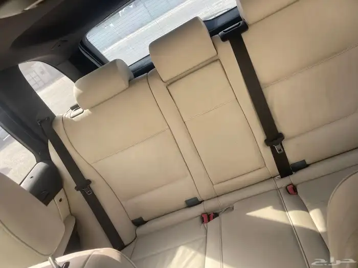 لعشاق النادر والنظيف BMW X5 e53 4.6is 2003 6