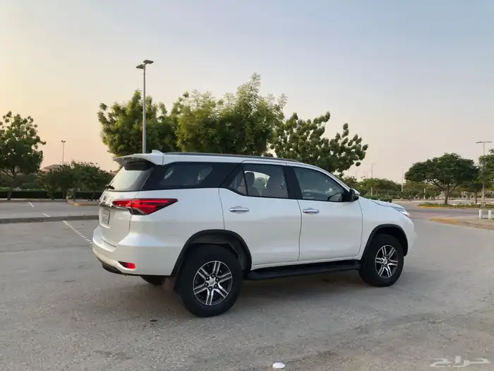 فورتشنر 2019 سعودي بدي وكاله دبل 4X4 بنزين 9