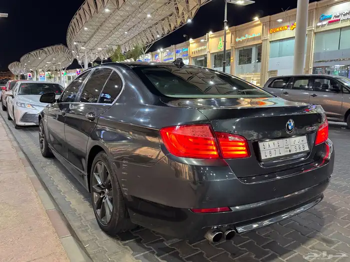 للبيع بي ام 523 i موديل 2011 6