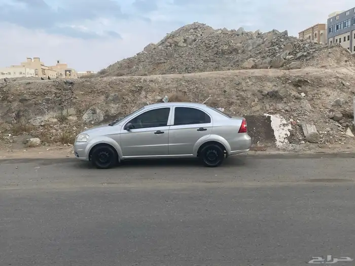 افيو 2010 قير عادي مجدد السيارة بحالة جيدة جدا  ونضيفة 6