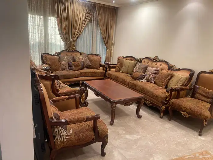 طقم 5 قطع كنب كلاسيكي خشب محفور مع طاولات 0
