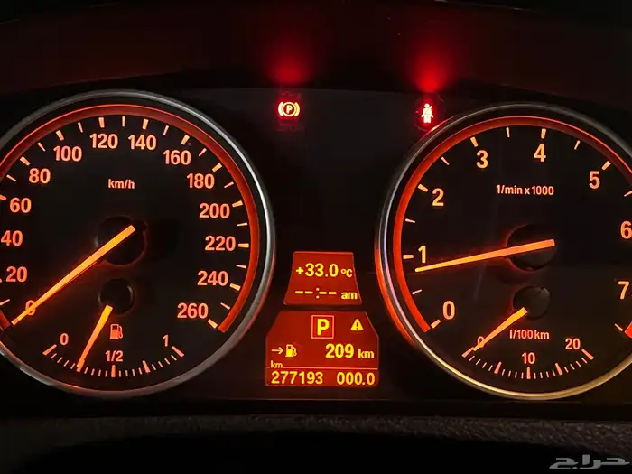 بي ام X5 2011. ستة سلندر تنفس طبيعي رش ثلاث قطع تبهيت خفيف 13
