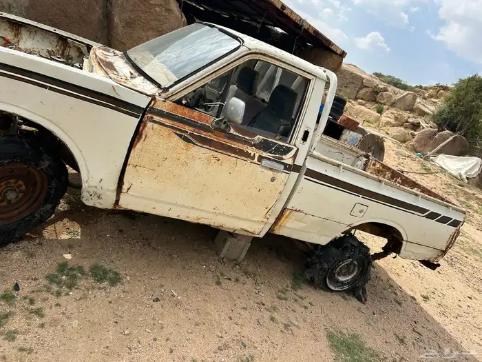 هايلوكس 78 بيع قطع غيار 0
