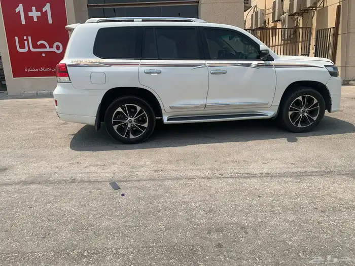 تايوتا لاندكلوزر GXR 2017 ديزل فل كامل 0