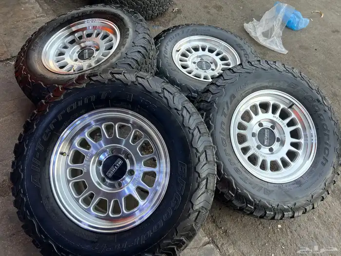 كفرات بي إف مع جنوط ميثود نيكل مقاس 285.70.17 سيرا 4