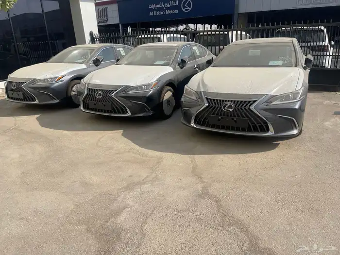 لكزس ES250 AA 2025 7