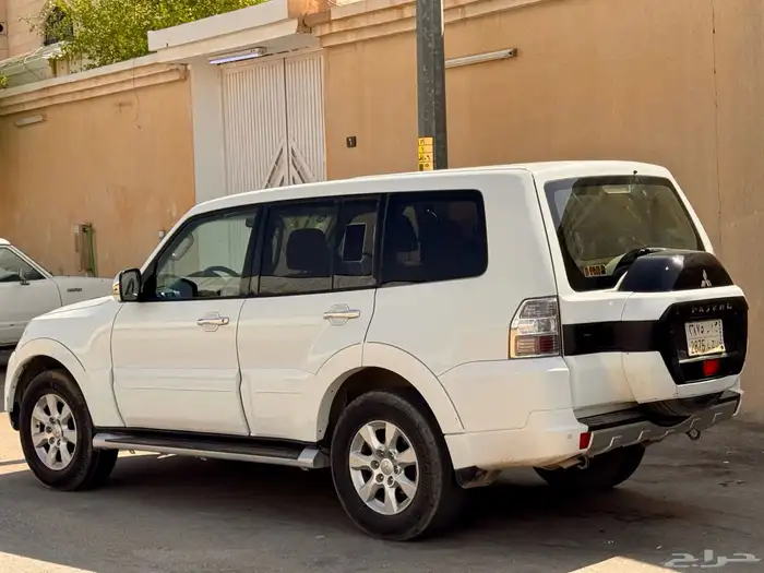 متسبيشي باجيرو 2016 بحالة ممتازة 2