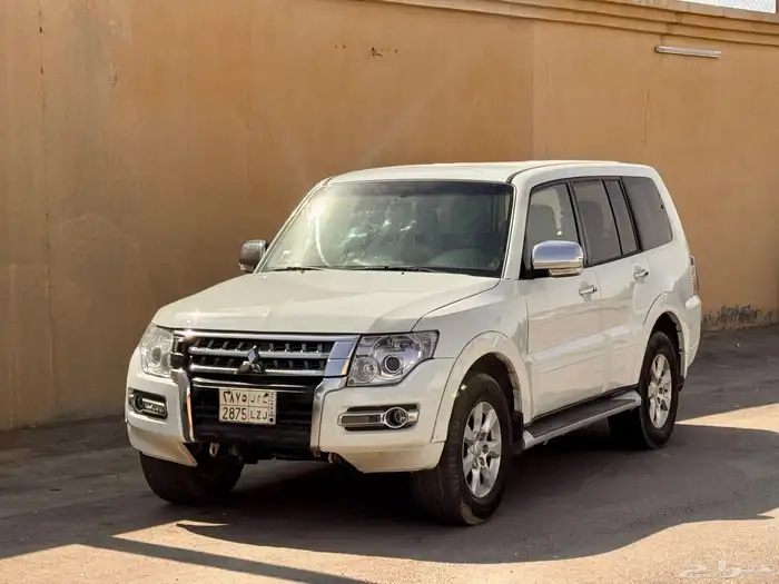 متسبيشي باجيرو 2016 بحالة ممتازة 0