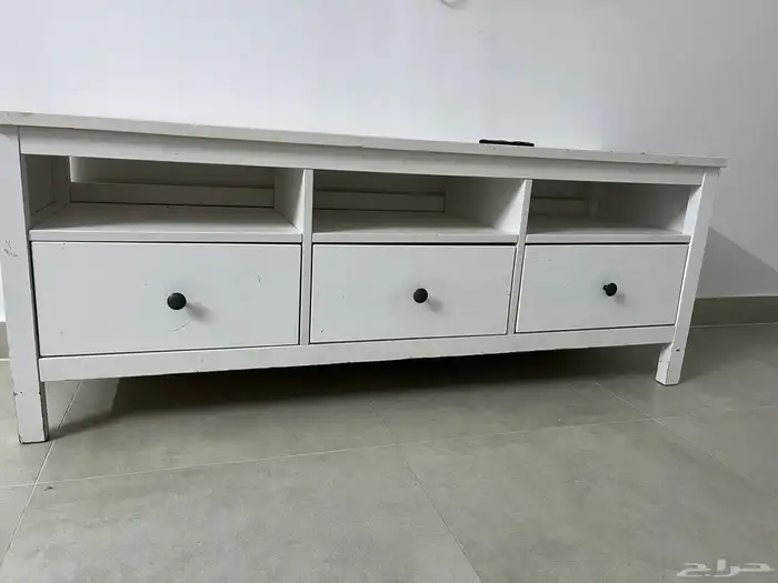 طاوله تلفزون من ايكيا 0