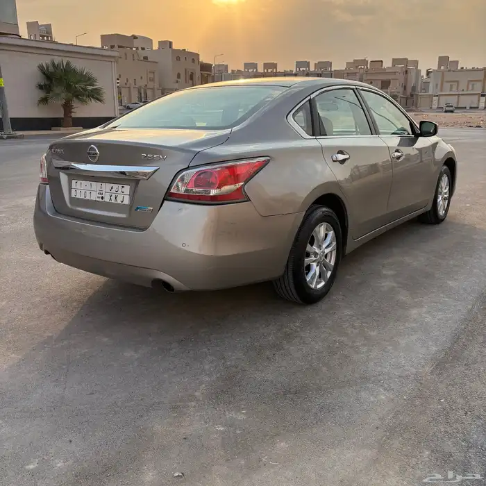 التيما 2015 SV 4