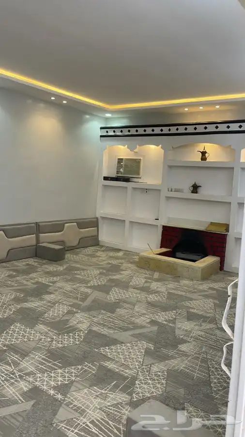 استراحة للإيجار عقد سنوي شهري يومي قريبه من الخط السريع 7